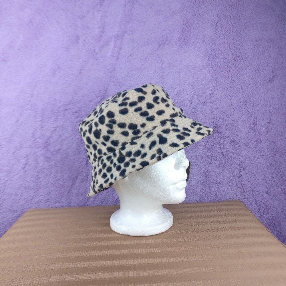 Sherpa Bucket hat Leopard Cheetah Fall Autumn Winter Fashion BRAND NEW WITH TAG